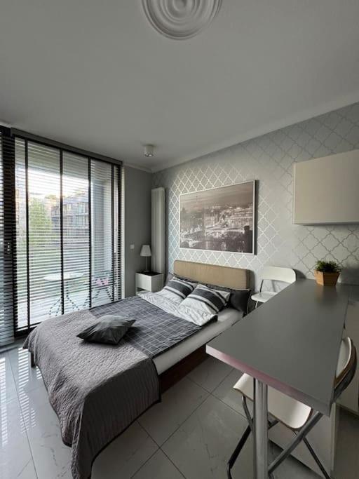 Wygodna Kawalerka Grojecka 194 Apartament